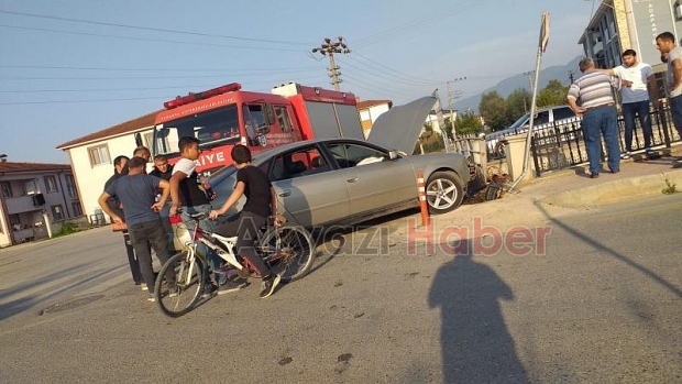 Köprüye çarptı