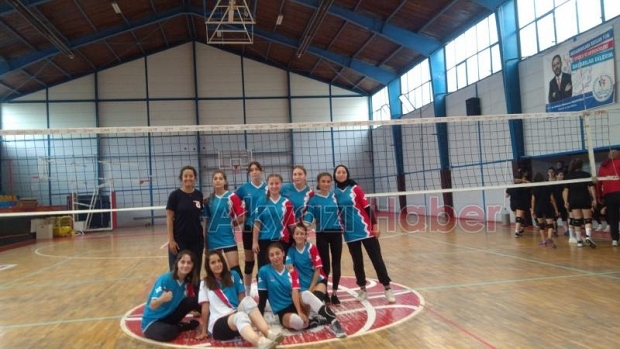 Voleybol Müsabakalarında ilk maçlar oynandı