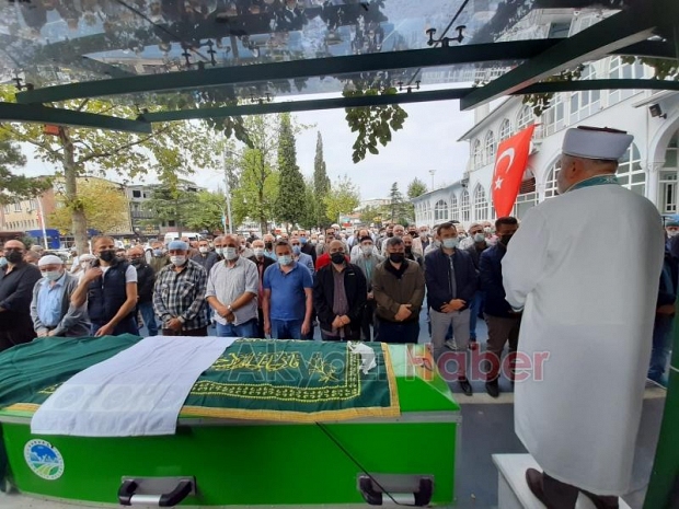 Nezahat Sak vefat etti