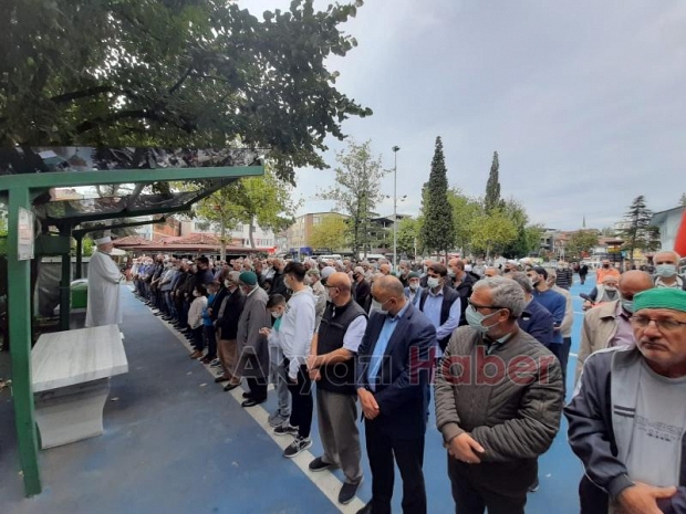 Nezahat Sak vefat etti