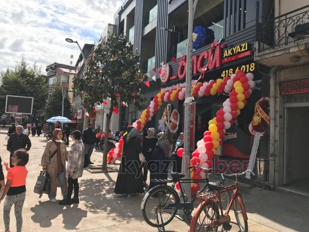 Öncü Döner'in 93. Şubesi Akyazı'da açıldı