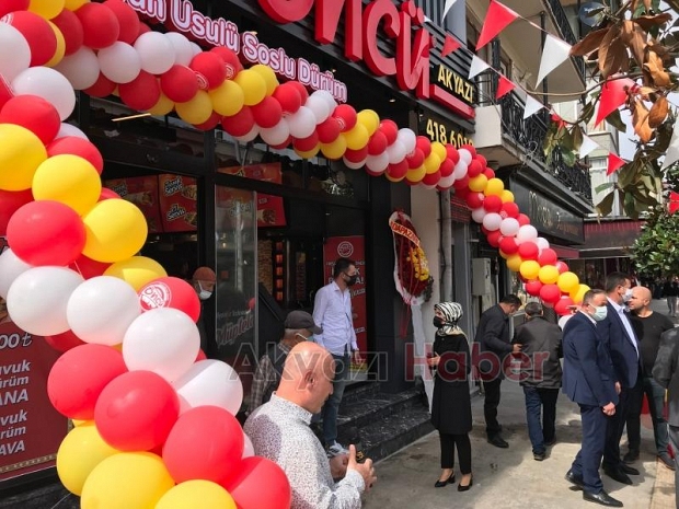 Öncü Döner'in 93. Şubesi Akyazı'da açıldı