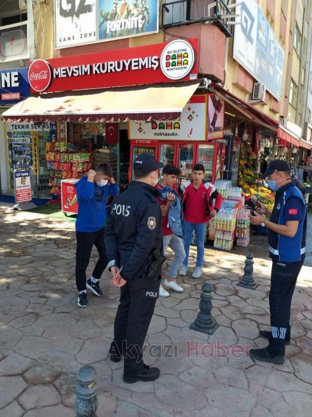 Maske ve sosyal mesafe unutuldu, denetim başladı