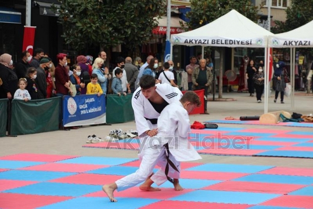Akyazı'da Amatör Spor Haftası coşkuyla kutlandı