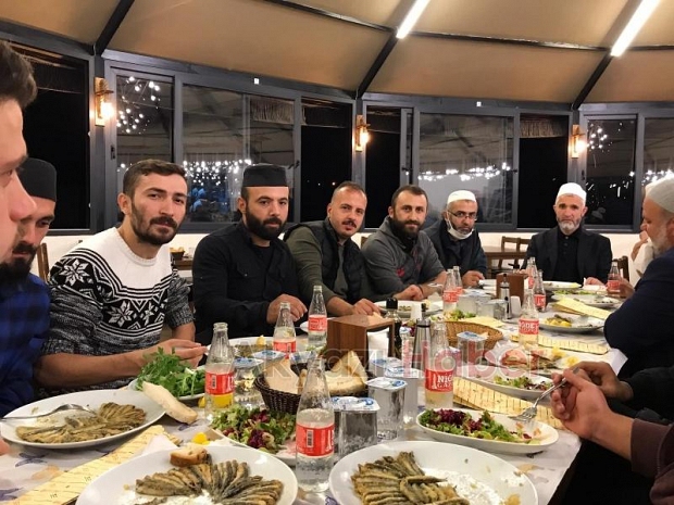 Halil Konakçı hoca Balıkçı Yusuf'ta sevenleriyle buluştu