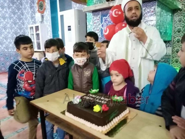  Küçücek'te Mevlid Kandili coşkusu