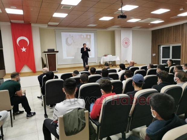 Akyazı KYK'da Mevlid Kandili programı düzenlendi