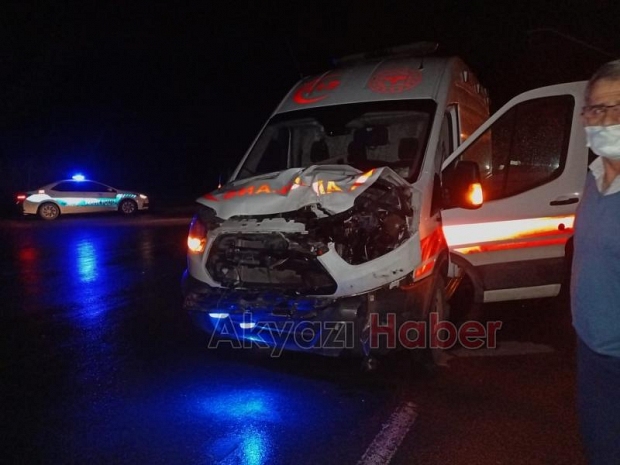Dün uyardık bugün ambulans ineğe çarptı