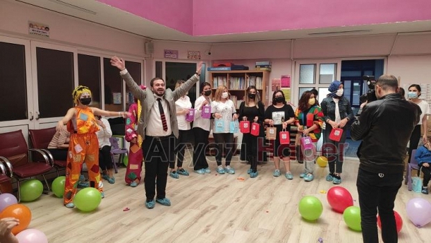 Öğretim üyelerinden ana okulunda hijyen etkinliği