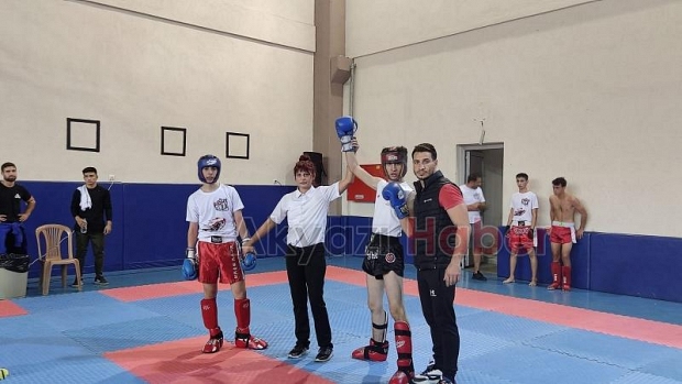Akyazılı Kick Bokscular turnuvaya damga vurdu