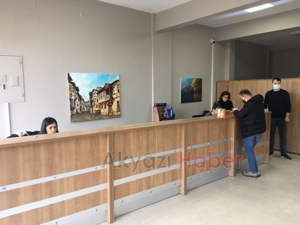 Akyazı'ya ikinci noter açıldı