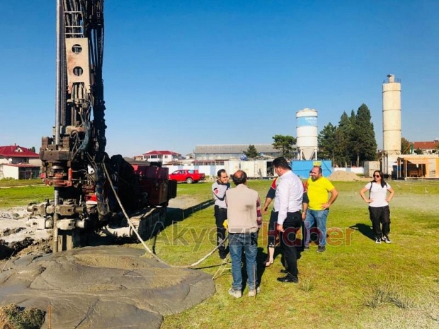 Başkan Soykan, Gençlik Merkezi ve Spor Kompleksi çalışmalarını inceledi