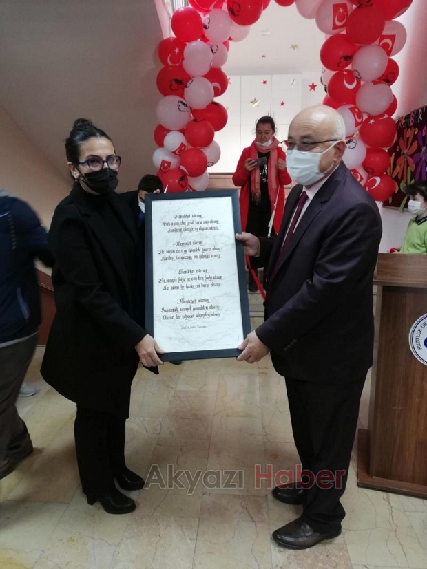 Akyazı'da Prof.Dr. Yücel Yüksel adına kütüphane açıldı