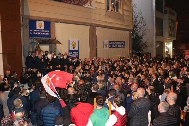 Cumhurbaşkanı Erdoğan, coşkulu kalabalığa böyle seslendi