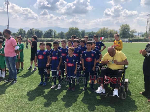 Oğlu futbolcu olsun istedi, kendi antrenör oldu