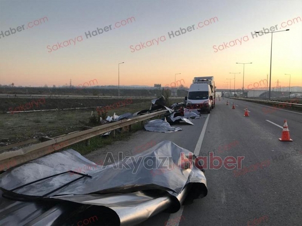 Kamyon otomobili biçti: 3 yaralı