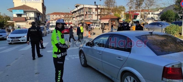 Akyazı'da Bir Hareketine Bakar Hayat trafik uygulaması