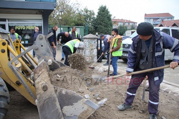 Ömercikler Mahallesi Sıcak Asfalt İle Taçlandı