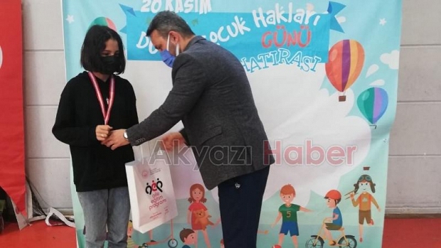 Akyazı'da Dünya Çocuk Hakları Günü etkinliği