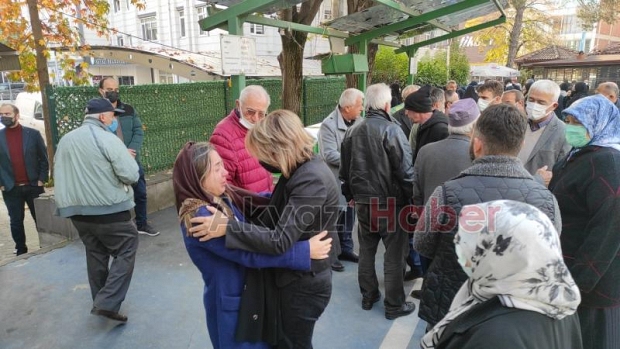 Ahmet Ayvaz toprağa verildi