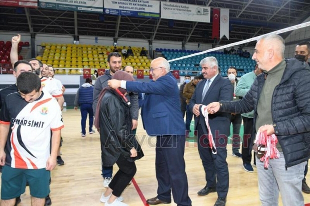 Öğretmenlerin Voleybol Turnuvası heyecanı