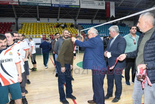 Öğretmenlerin Voleybol Turnuvası heyecanı