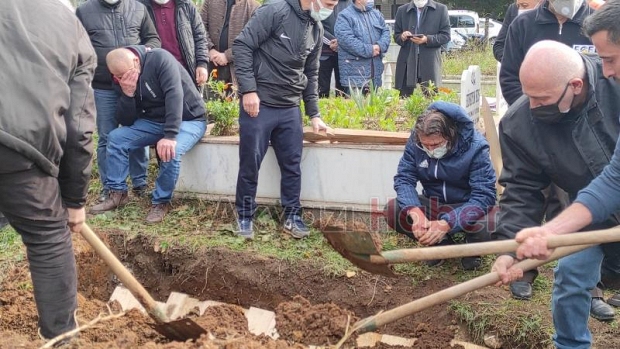 Fatma Sarı Toprağa verildi