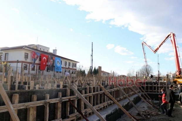 Akyazı Spor Kompleksi'nin temeli atıldı