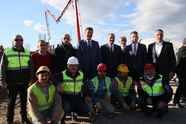 Akyazı Spor Kompleksi'nin temeli atıldı