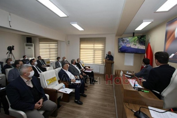 Akyazı Belediyesi Meclisi toplandı