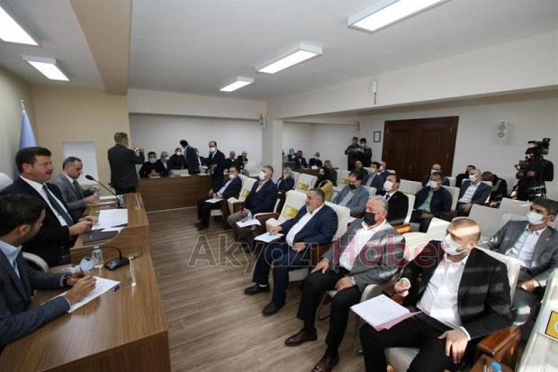 Akyazı Belediyesi Meclisi toplandı