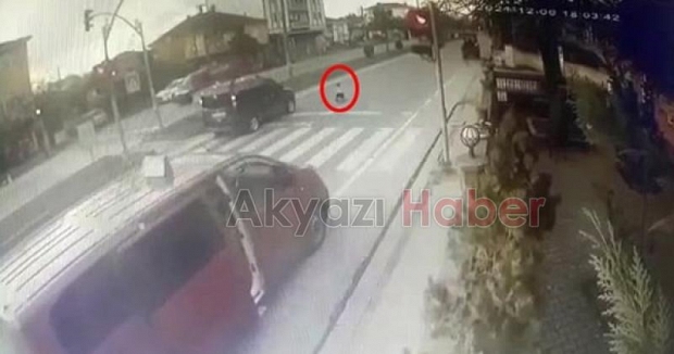 Aracın çarptığı çocuk hiçbir şey olmamış gibi kalkıp yürüdü