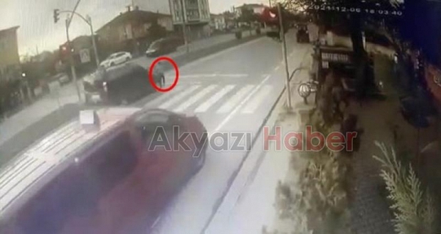 Aracın çarptığı çocuk hiçbir şey olmamış gibi kalkıp yürüdü