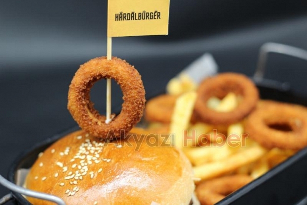 Hardal Burger yenilenen yeriyle sizlerle