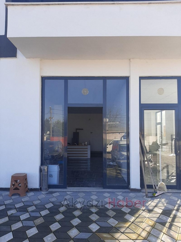 Uzpark'ta Kiralık Dükkan
