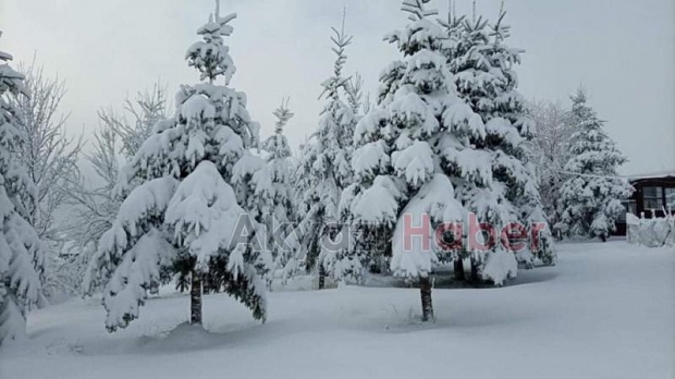 Şehirden kar fotoğrafları