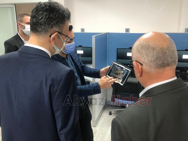 Akyazı E-Sınav Merkezinde inceleme yaptılar