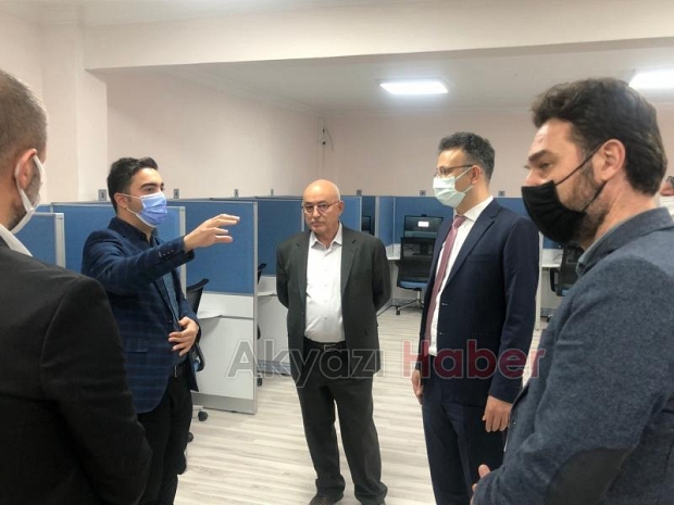 Akyazı E-Sınav Merkezinde inceleme yaptılar