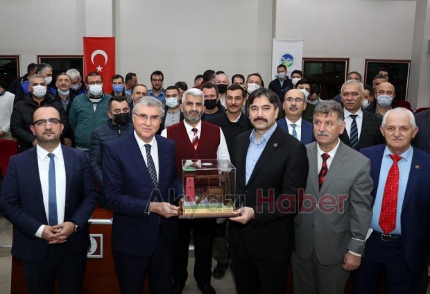 Başkan Yüce sosyal denge sözleşmesine imzayı attı