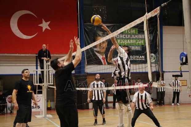 Akyazı İlçe Spor Müdürlüğü'nde yeni yıl açıklaması