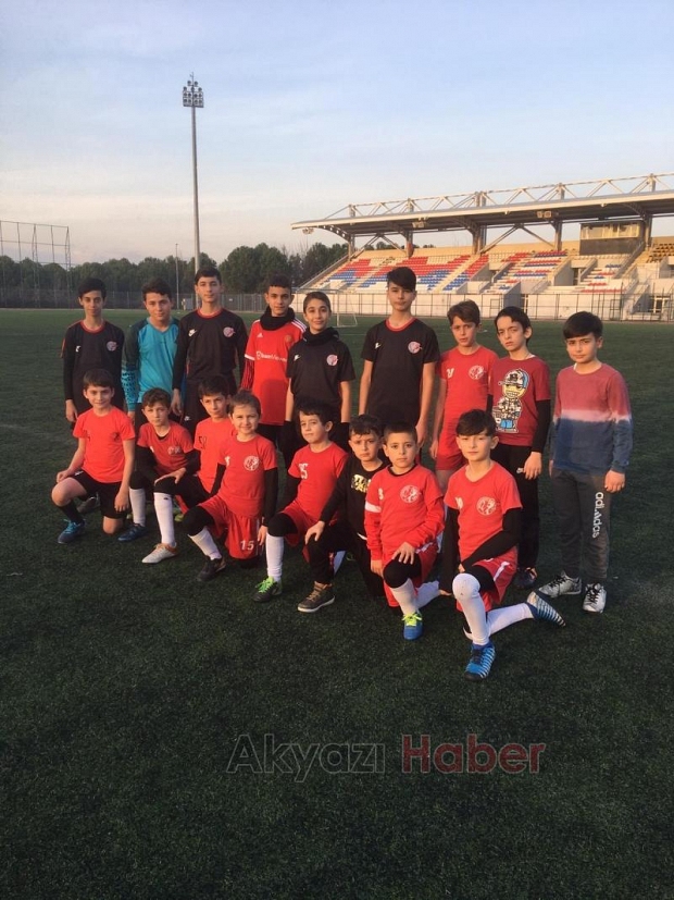 Akyazı İlçe Spor Müdürlüğü'nde yeni yıl açıklaması