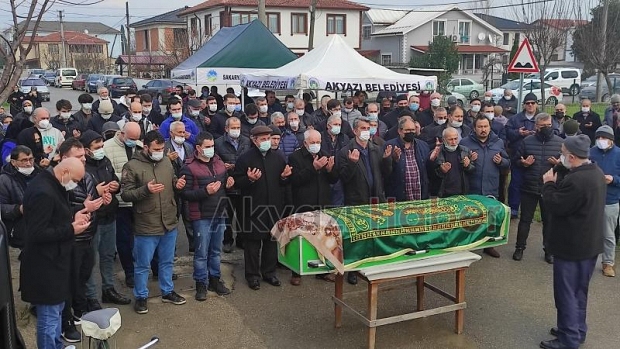 Minnet Rençber Defnedildi.