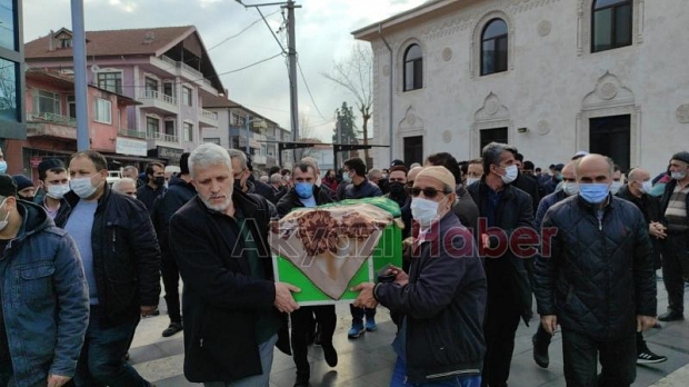 Minnet Rençber Defnedildi.