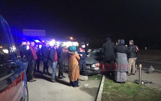 Akyazı'da feci kaza 5 yaralı