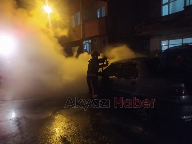 Otomobilde yangın çıktı
