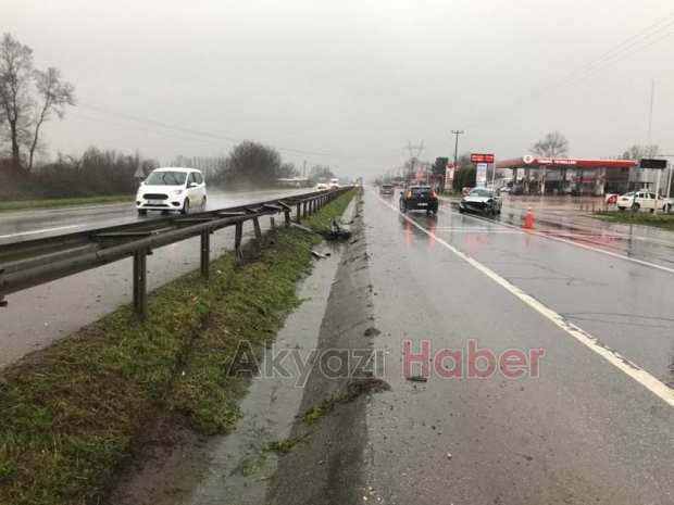 D-100'de kaza: Hava yastıkları hayatını kurtardı