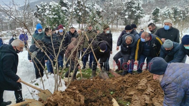 Yaşam savaşını kaybetti