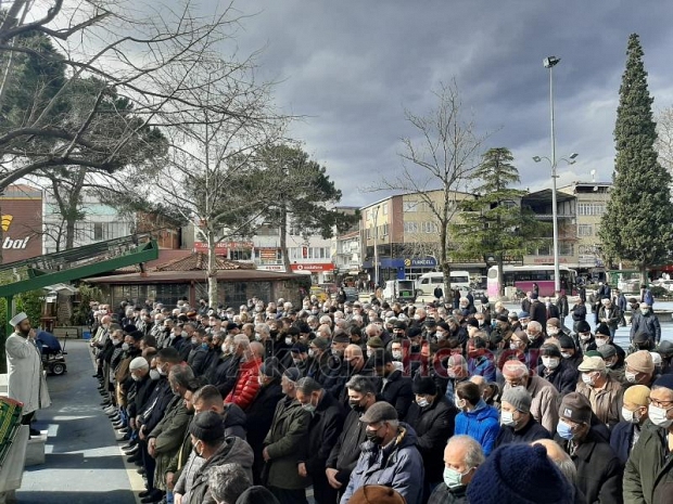 Emine Türk dualarla defnedildi
