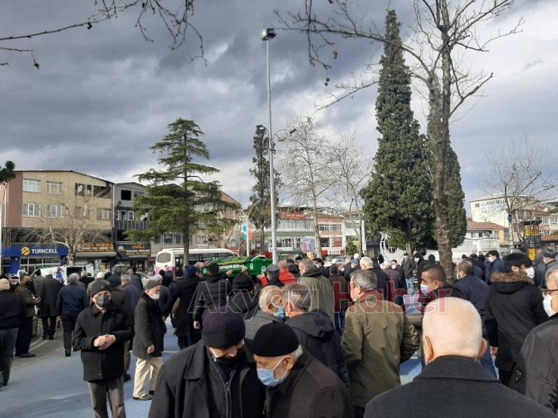Emine Türk dualarla defnedildi