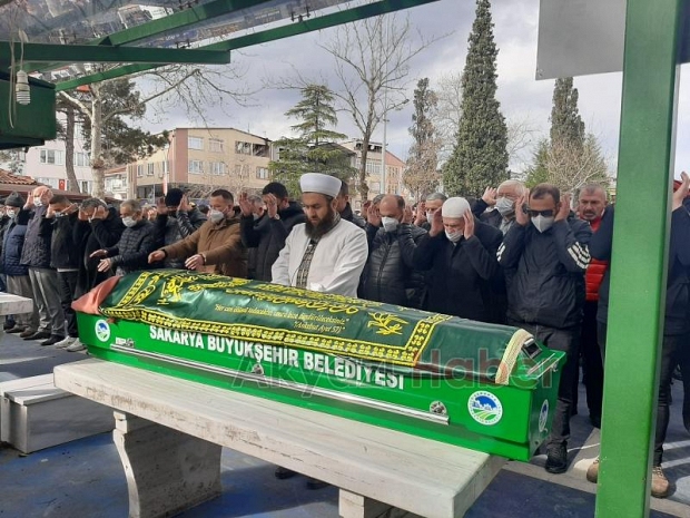 Emine Türk dualarla defnedildi